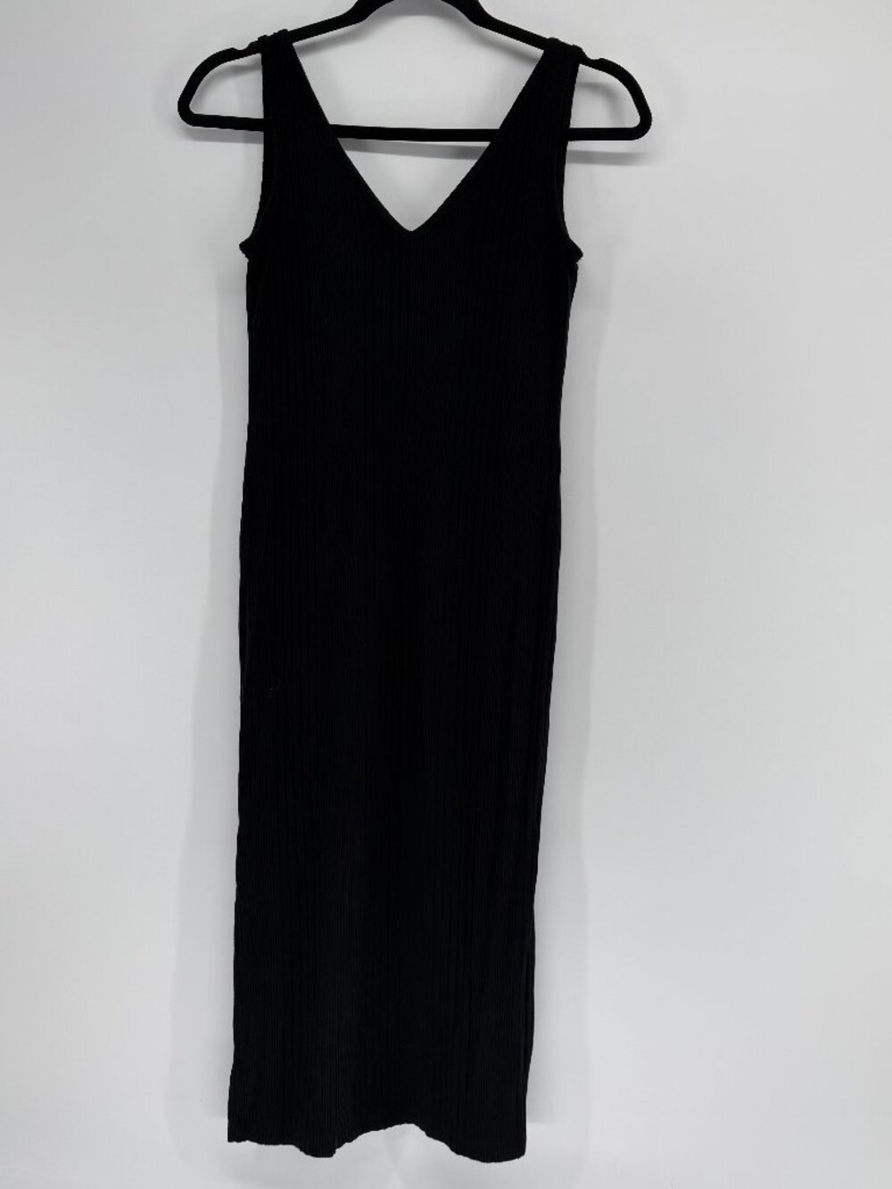 Black banana republic dress size XX small with slits on sides